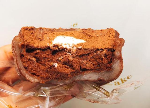 罗森冰皮月亮蛋糕，罗森便利店冰皮月亮蛋糕（便利店两大巨头罗森和全家的对抗图片）