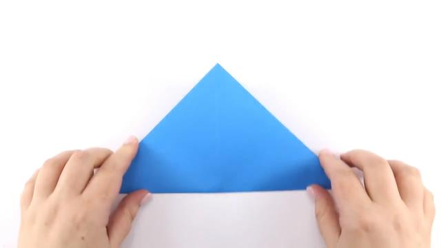 怎么折叠纸船 折纸船的方法，怎么折叠纸船（一个不一样的纸船折纸方法）