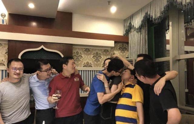 廖蕾怎么样，廖崴现在怎么样了（饭局女当事人回应“和男生当哥们相处的”）