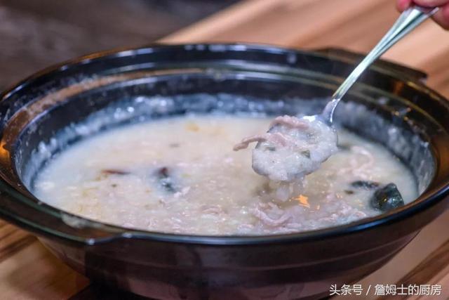 电饭煲皮蛋瘦肉粥，电饭煲皮蛋瘦肉粥正宗做法（一口电饭锅就搞定好吃的皮蛋瘦肉粥~）