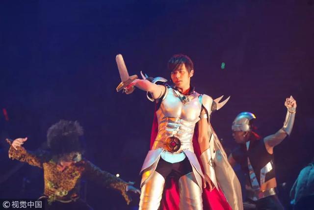 周结巴太狂了，周结巴是黑称吗（周杰伦，你必须红下去！）