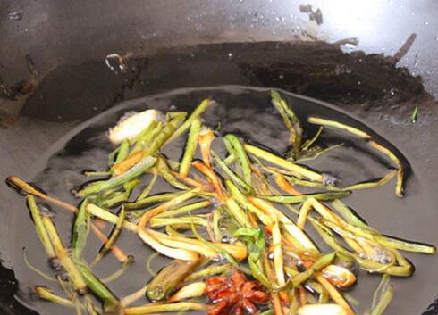 圖片[7]-【蔥油餅】做法步驟圖 20年經驗大叔  蔥香四溢 口感松脆有層次-起舞食譜網