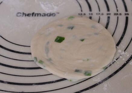 圖片[21]-【蔥油餅】做法步驟圖 20年經驗大叔  蔥香四溢 口感松脆有層次-起舞食譜網