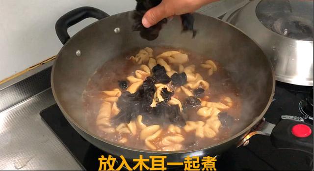煮猪大肠放什么调料，煮猪大肠的做法大全（难怪又腥又臭不好吃）