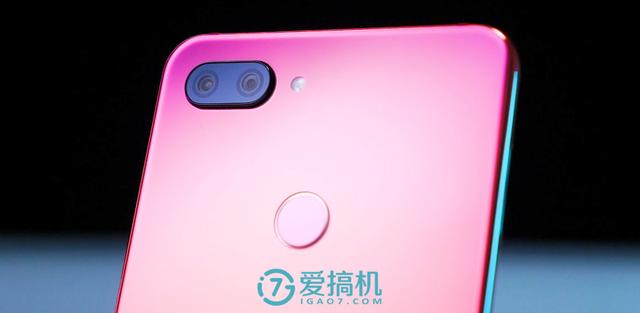 小米8青春版怎么样，小米8青春版怎么样耗电快怎么解决（小米8青春版首发上手）