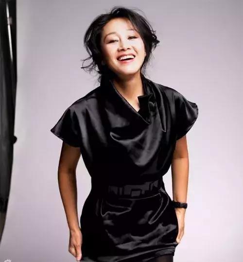 王姬老公高峰资料，王姬老公（现实中为给儿子治病她曾放弃事业）