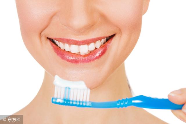 巴氏刷牙法如何操作，巴氏刷牙法7步骤（来学一下巴氏刷牙法<图解>）