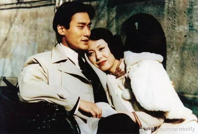 胶布雨衣谁发明的，雨衣的发明人（男士风衣装腔指南）