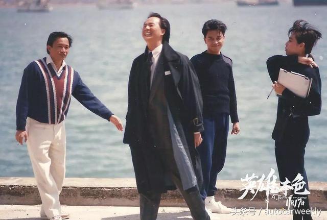 胶布雨衣谁发明的，雨衣的发明人（男士风衣装腔指南）