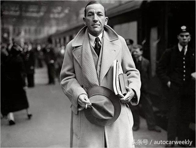 胶布雨衣谁发明的，雨衣的发明人（男士风衣装腔指南）