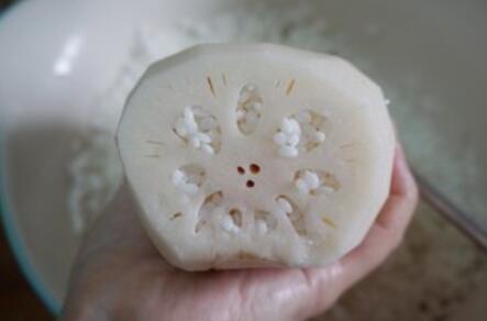 图片[5]-【桂花糯米莲藕】做法步骤图 软糯香甜 清热润燥-起舞食谱网