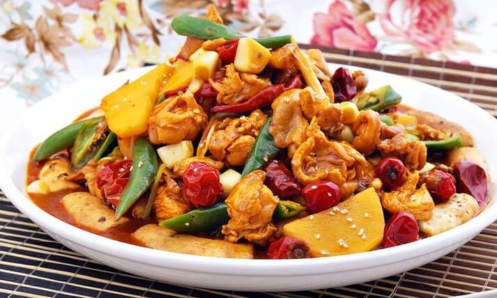 【新疆大盤雞】做法步驟圖  正宗 簡單易學 爽滑麻辣 越吃越過-起舞食譜網