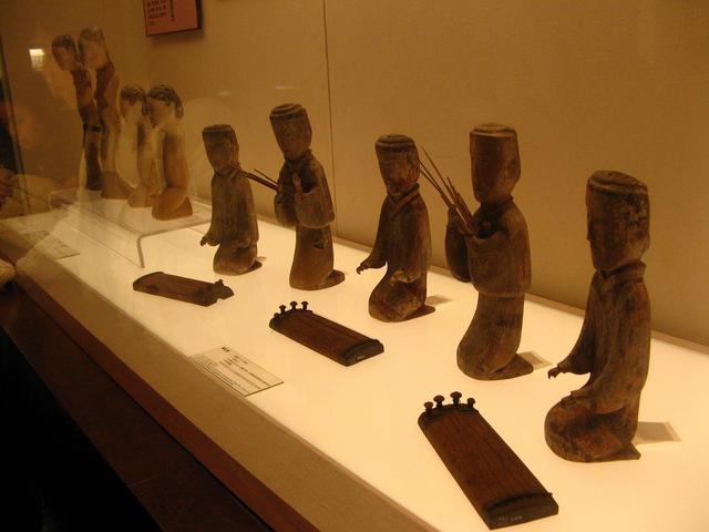 马王堆有什么文物，马王堆有什么文物值钱（马王堆汉墓出土的文物）