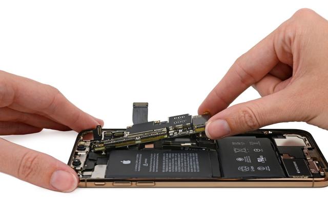 iphonexs拆解主板，iPhoneXS和Max拆机对比