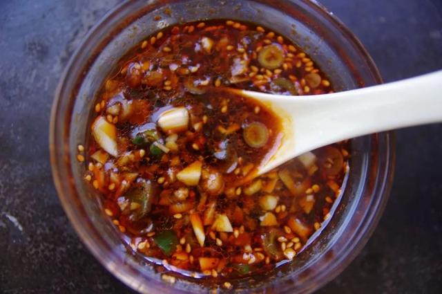 粉蒸茼蒿怎么做，粉蒸茼蒿怎么做好吃窍门（尝到蔬菜本来的味道）