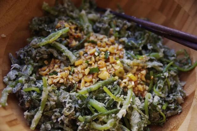 粉蒸茼蒿怎么做，粉蒸茼蒿怎么做好吃窍门（尝到蔬菜本来的味道）