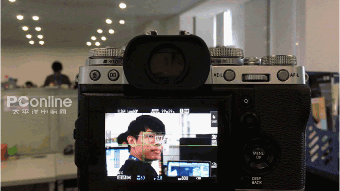 富士数码相机官网，富士胶片相机（60P,在座的APS-C都不是对手）