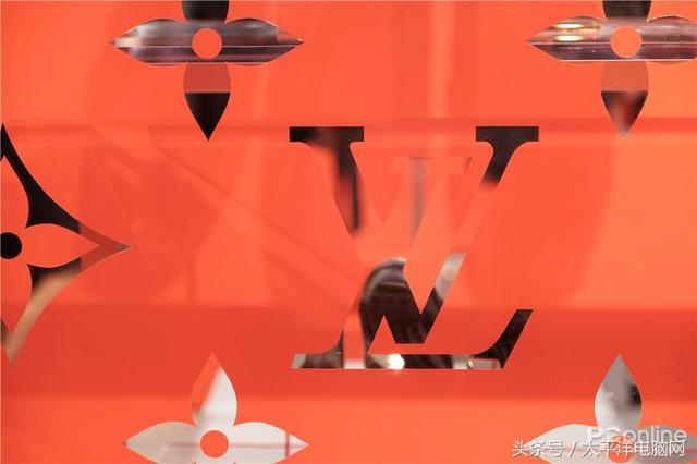 富士数码相机官网，富士胶片相机（60P,在座的APS-C都不是对手）