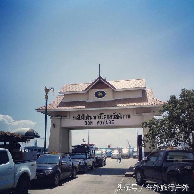 潜泳怎么潜下去，怎么潜到水下游泳（“潜水”入门级攻略）