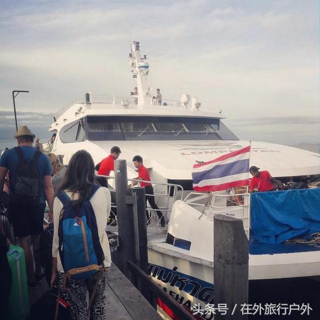 潜泳怎么潜下去，怎么潜到水下游泳（“潜水”入门级攻略）