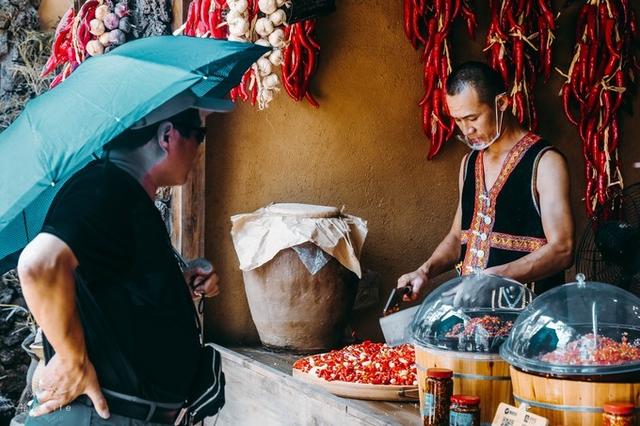 贵州阳朔游必去景点旅游攻略，阳朔旅游攻略必去景点（来阳朔怎么能不去桂林千古情景区）