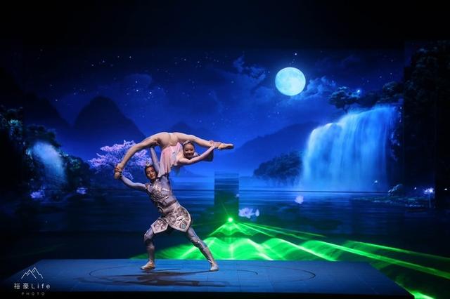 贵州阳朔游必去景点旅游攻略，阳朔旅游攻略必去景点（来阳朔怎么能不去桂林千古情景区）