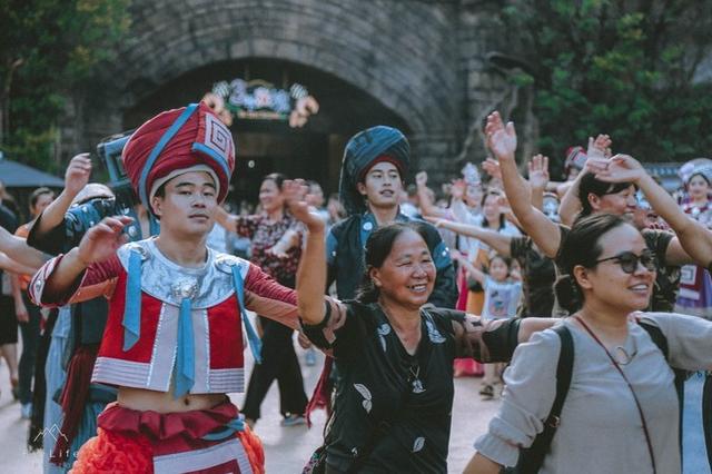 贵州阳朔游必去景点旅游攻略，阳朔旅游攻略必去景点（来阳朔怎么能不去桂林千古情景区）