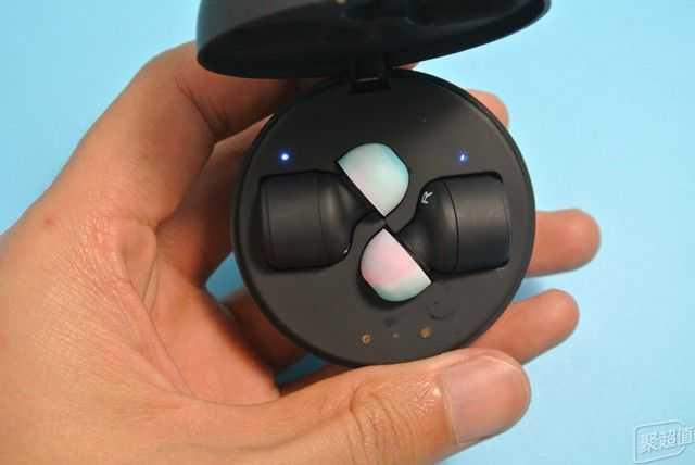 耳机lr哪边是左右，耳机l和r哪边是左哪边是右（AS不倒翁真无线音乐耳机）