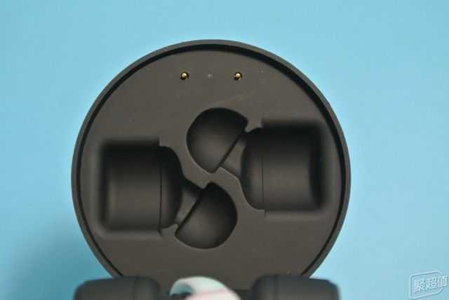 耳机lr哪边是左右，耳机l和r哪边是左哪边是右（AS不倒翁真无线音乐耳机）