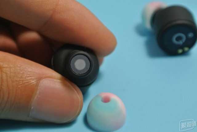 耳机lr哪边是左右，耳机l和r哪边是左哪边是右（AS不倒翁真无线音乐耳机）