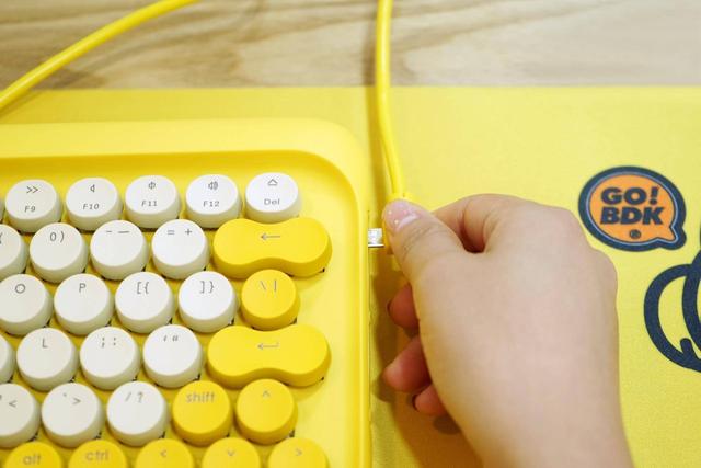 洛斐dot蓝牙机械键盘使用说明，洛斐DOT小黄鸭机械键盘体验