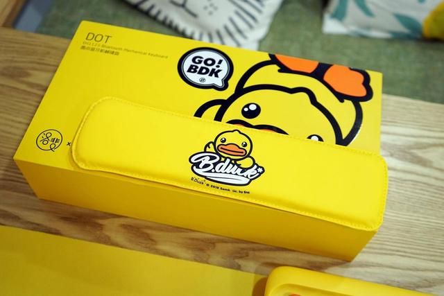 洛斐dot蓝牙机械键盘使用说明，洛斐DOT小黄鸭机械键盘体验