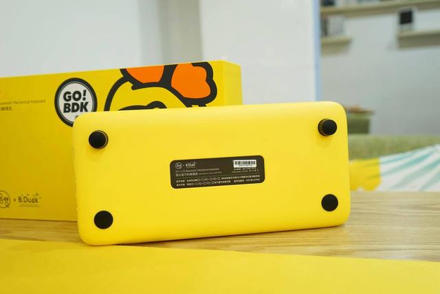 洛斐dot蓝牙机械键盘使用说明，洛斐DOT小黄鸭机械键盘体验