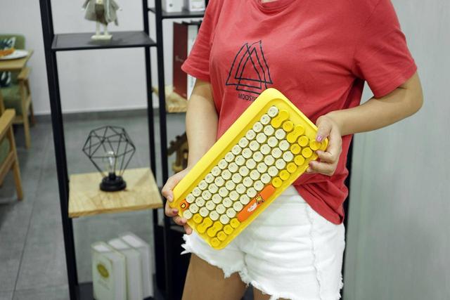 洛斐dot蓝牙机械键盘使用说明，洛斐DOT小黄鸭机械键盘体验