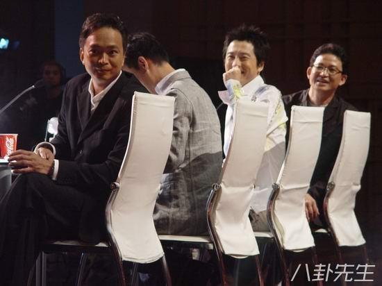 舞林大会 张杰，张杰谢娜公布婚讯九周年（这档张学友唯一一次当评委的节目）