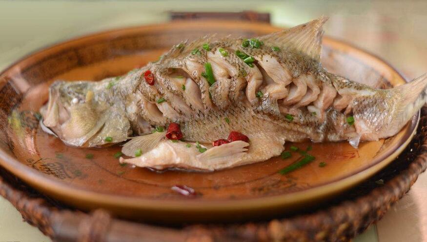 圖片[3]-【清蒸鱸魚】做法步驟圖 肥美鮮嫩 小孩都搶著吃-起舞食譜網