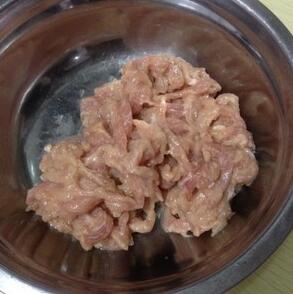 圖片[2]-【魚香肉絲】做法步驟圖 做好這一步 鮮香入味 肉絲太嫩滑了-起舞食譜網