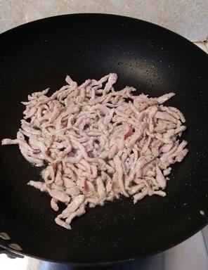 圖片[5]-【魚香肉絲】做法步驟圖 做好這一步 鮮香入味 肉絲太嫩滑了-起舞食譜網