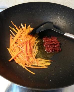 圖片[6]-【魚香肉絲】做法步驟圖 做好這一步 鮮香入味 肉絲太嫩滑了-起舞食譜網