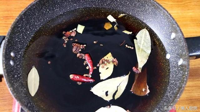 怎么做卤鸡腿，好吃不费力！（做法既简单又好吃）