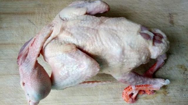 产后鸽子汤的做法，产后月子鸽子汤怎么做（最正确的鸽子汤做法）