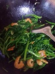 圖片[7]-【蝦仁炒菠菜】做法步驟圖 補(bǔ)鐵促消化-起舞食譜網(wǎng)