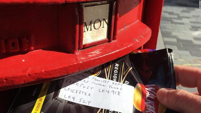 薯片包装袋是什么材料，薯片包装袋是什么材料做的（英国民众邮寄空薯片袋给乐事）