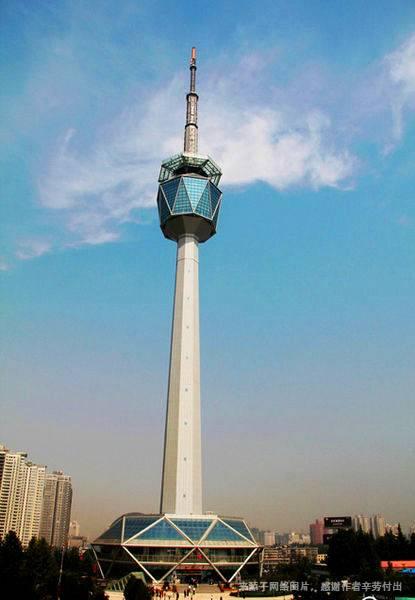 西安电视塔有多高，西安电视塔有多高多少米（感受玻璃平台带来的刺激和心跳）