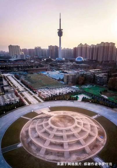 西安电视塔有多高，西安电视塔有多高多少米（感受玻璃平台带来的刺激和心跳）