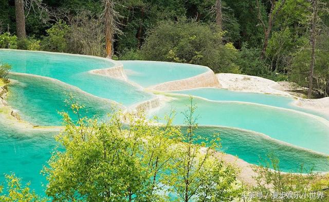 我的理想作文400字，我的理想作文400字教师（在美轮美奂的九寨沟——你的梦境我的梦想）