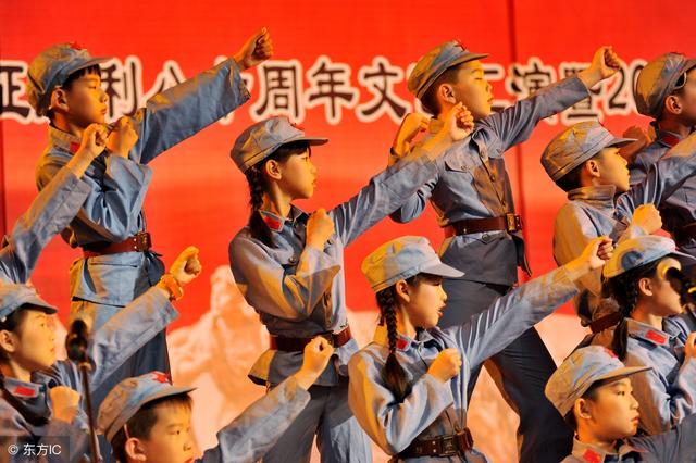 国庆节的爱国诗词，爱国颂∣国庆节诗词大全