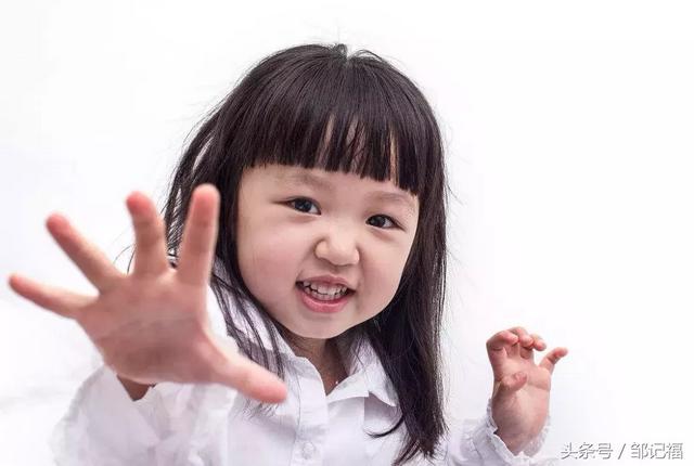 好听的黄姓女孩取名技巧，好听的黄姓女孩名字（黄姓好听的名字大全）