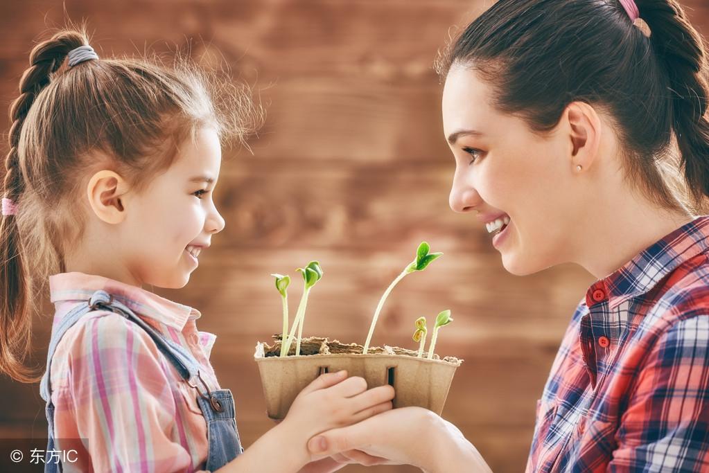 学校教育比家庭教育更重要（别忽视家庭教育的重要性）