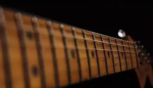吉他打品的原因及解决方法，每个吉他手都会遇到的问题